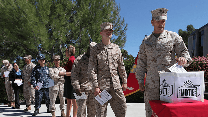 同样的解释也适用于本文前面出现的所谓收到了邮寄选票广告投放、因此认为外国人可以轻易登记并寄送选票的说法：在网上随机地看到广告，离真实的投票并获计票还隔着十万八千里，只要你不是公民，提交不了真实有效的证件号码和身份证与住址信息，就不可能被视为合法选民并接收到邮寄的选票；如果你明明不是公民，但虚假地声明自己是公民并登记，那么一经查出就是最高五年的联邦监禁和驱逐出境。没有亲身参与过美国的投票程序，不理解这个程序可以理解，可明明是公民却执意要以讹传讹，就实在让人怀疑传播的动机了。